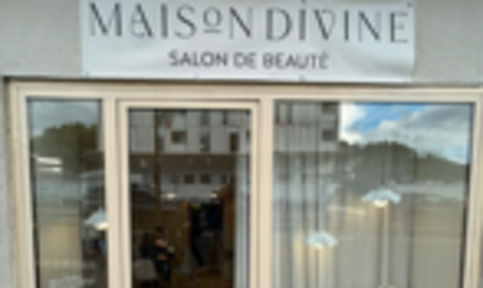 Maison Divine : Manucure à Tulle