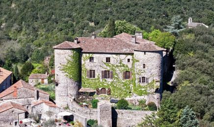 Vanzo Massage : Institut de beauté à Les Salles-du-Gardon