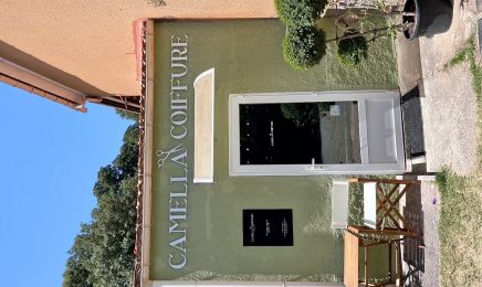 Camella Coiffure : Coiffeur à Omessa