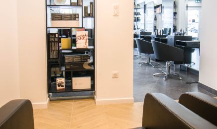 Maxim'um coiffure : Manucure à Bollwiller