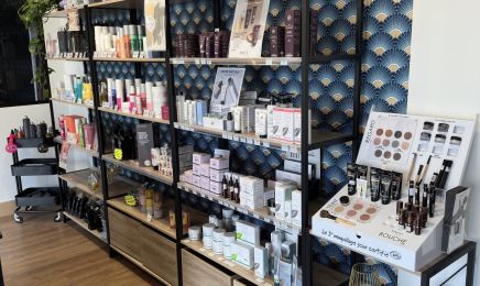 L'instant Coiffure & Beauté : Manucure à Burie