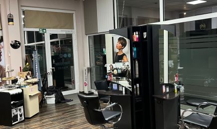 Peggy Kolbow Salon im Autohaus : Friseur in Perleberg