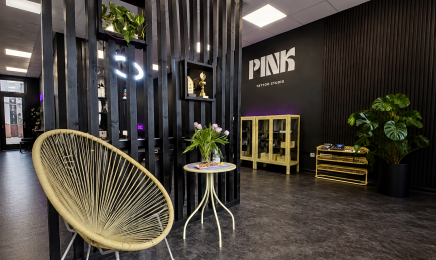 PINK Tattoostudio: Tattoo-Künstler in Denzlingen