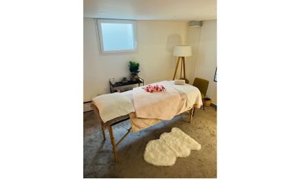 NamasteByGwen - Massage, Kobido & Refléxologie : Manucure à Vers