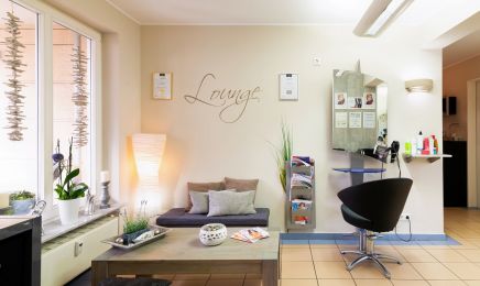 Nicole's Hairlounge UG: Barbershop in Obertshausen