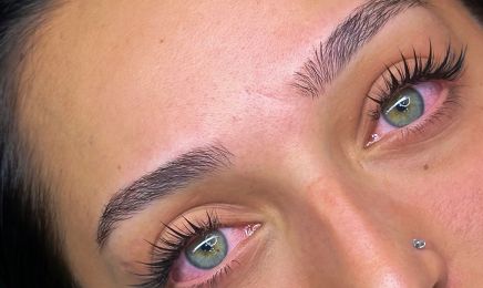 Venera Lashes : Manucure à Pau