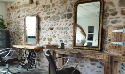 La Mélodie des Ciseaux : Coiffeur à His