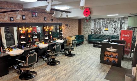 Diti's Hair & Beauty: Friseur in Freigericht