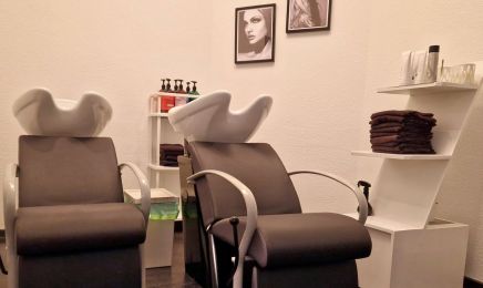 Kamm und Schere: Kosmetikstudio in Sasbach