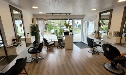 Autour du fauteuil : Coiffeur à Île-Tudy