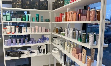 Rina's Haarwerk: Friseur in Montabaur