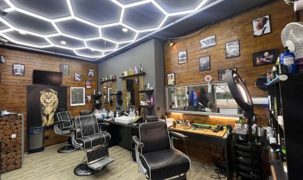 Nugus Barbershop: Friseur in Essen