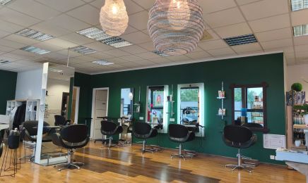 Osmose by Cyrielle : Coiffeur à Perrignier