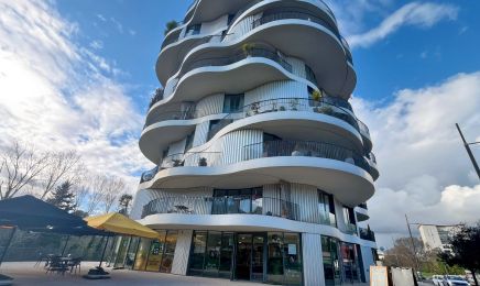  Jean Vallon - Port Marianne  : Coiffeur à Montpellier