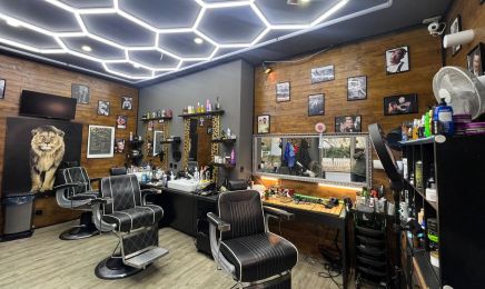 Nugus Barbershop: Friseur in Essen