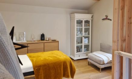 Aline Maison de Beauté : Institut de beauté à Theizé