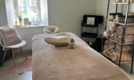Divine Beauté  : Manucure à Sillingy