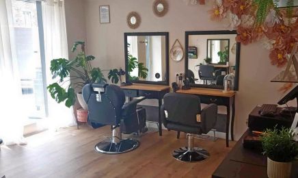 Le Coiffeur Normand : Manucure à Quettehou