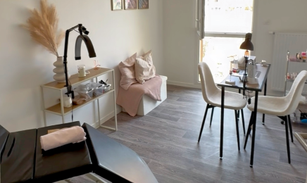 Doud Nails  : Manucure à Issoire