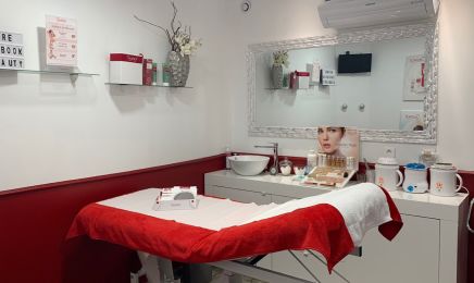 JB Centre Esthétique : Institut de beauté à Trets