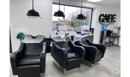 Salon Structure : Coiffeur à Téterchen