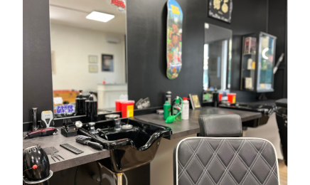 Le Local - Barber & Tattoo   : Coiffeur à La Crau