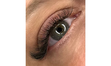 Marie CLAUSS - Sourcils & Cils Lyon  : Institut de beauté à Lyon