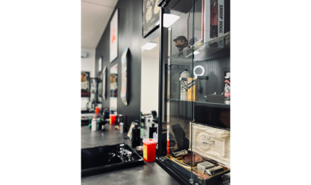 Le Local - Barber & Tattoo   : Coiffeur à La Crau