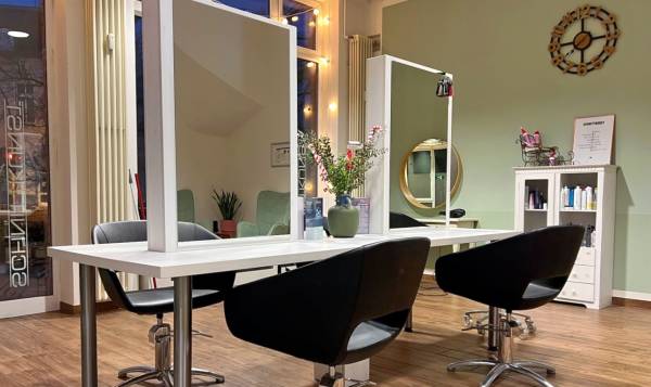 SCHNITTKUNST die friseure