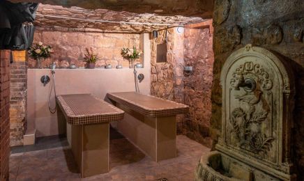 Les Bains d'Agnia SPA : Institut de beauté à La Garenne-Colombes