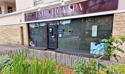 Esthetica Spa : Manucure à Sannois