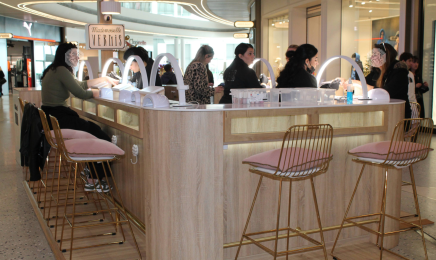 Mademoiselle Vernis CAP 3000 : Institut de beauté à Saint-Laurent-du-Var