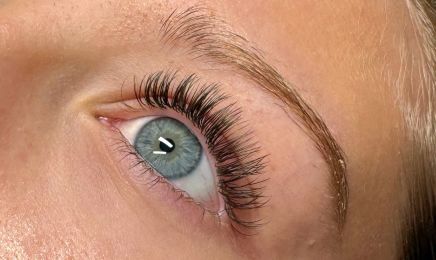 Milya Studio - Extension de cils La Farlède : Institut de beauté à La Farlède