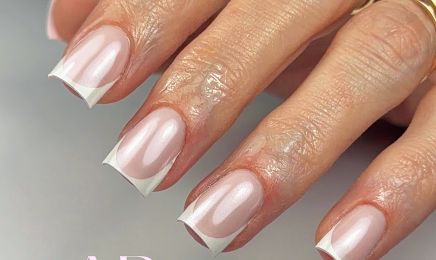 Ad’s Nails  : Manucure à Charmes