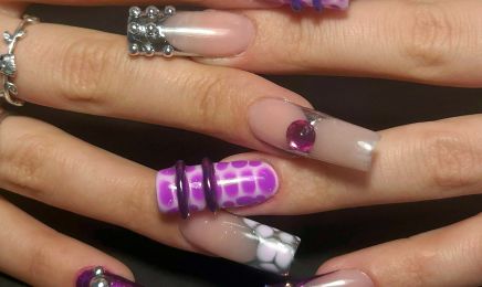 Psychic Nails : Manucure à Marseille