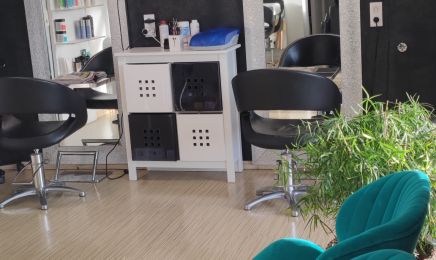 Valérie Mendiburu Coiffure : Coiffeur à Mendionde