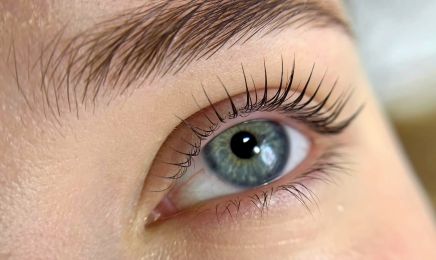 Arya Brows : Institut de beauté à Bègles