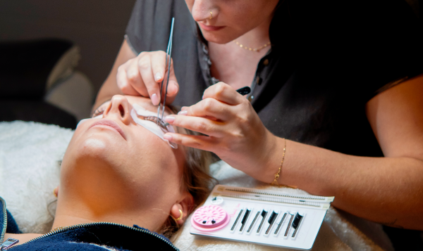 SAINTS STUDIO - Coiffeur, Barbier & Lash Design