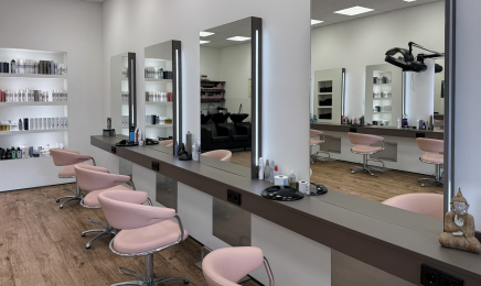 Ferrand Friseure: Friseur in Köln