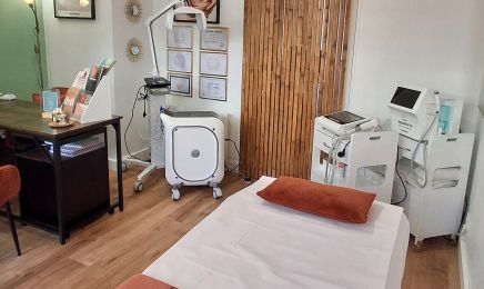 Toscane Clinic - Épilation Laser  : Manucure à Caen