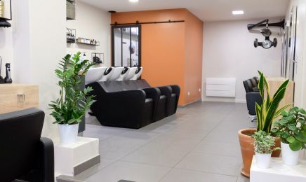 Sixtine - Coiffure : Coiffeur à Écully