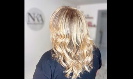 NKA BALAYAGIST SALON DE COIFFURE ET SOINS DE BEAUTÉ : Coiffeur à La Seyne-sur-Mer