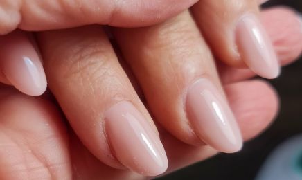 SG Coiffure : Manucure à Pluguffan