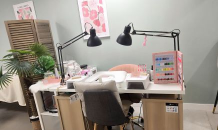 Du Vernis à l’ongle chez entre cop’in : Manucure à Bretteville-sur-Odon