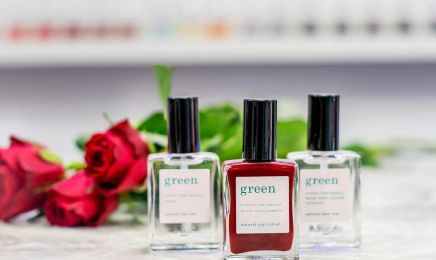 Pomme Rouge Nail Bar : Institut de beauté à Paris