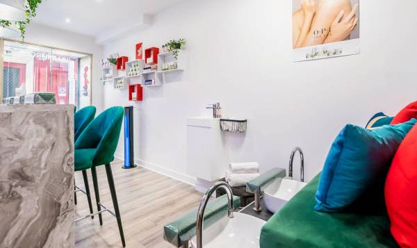 Pomme Rouge Nail Bar