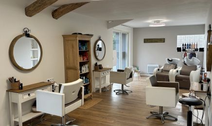 L'Atelier Coiffure : Coiffeur à Berneuil