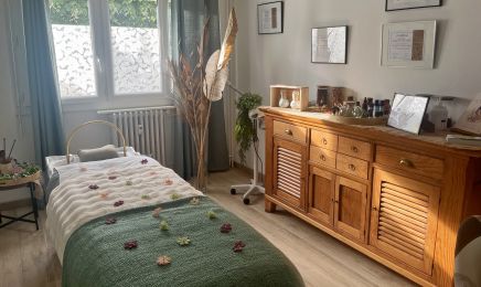 Olispa, le Spa du cheveu - head spa : Institut de beauté à Angers.    Carte bleue non acceptée sur place. Prestations uniquement pour les femmes et les enfants