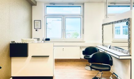 TK Friseur Weingarten | Damen- und Herrenfriseur | Tatjana Kinast Friseurmeisterin: Friseur in Weingarten