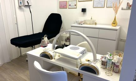 Magda Ciesielska makeup & beauty: Kosmetikstudio in Siegen